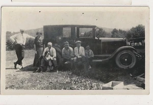 Old Photo Group Posing With 1924 Dodge 4 Door Sedan Model 116 and a Dog - Picture 1 of 2