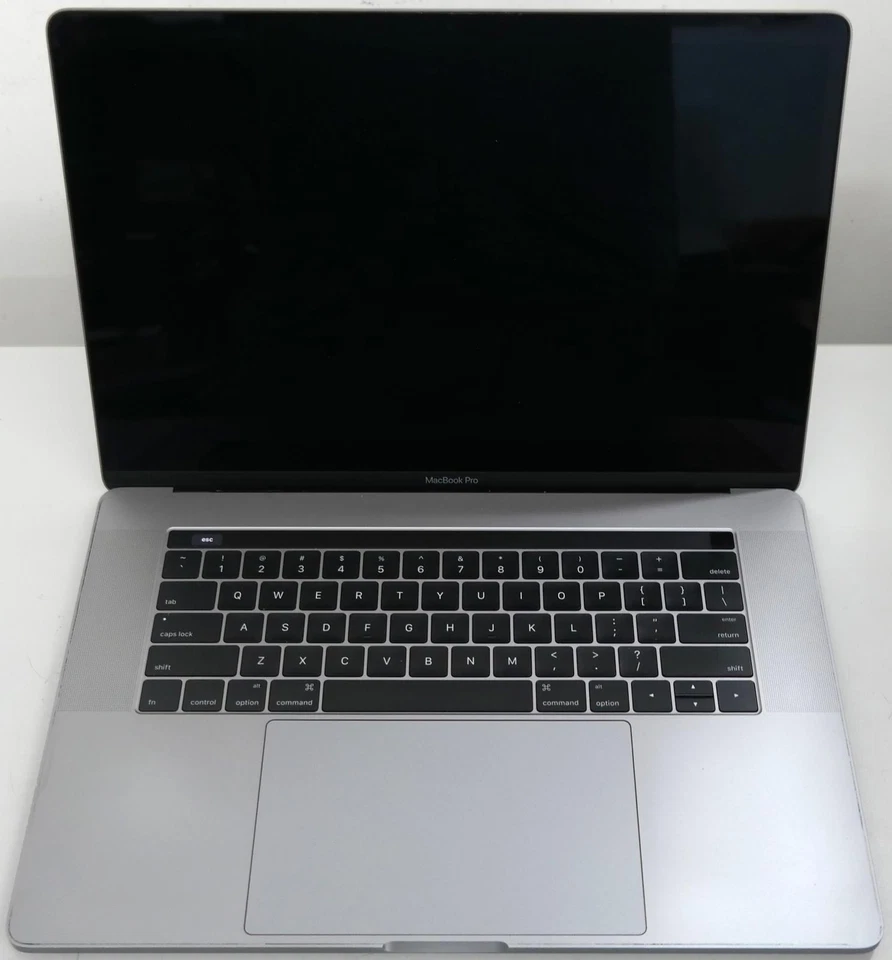 Apple MacBook Pro 15inch 2016 i7-6700HQ 2.6GHz 16GB RAM 256GB SSD FOR PARTS READ - Image 1 of 4