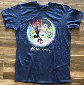 T-Shirt D23 Expo 2017 - Erwachsene groß blau - Disney Parks Mickey Buzz BB-8 ++ - Bild 1 von 3