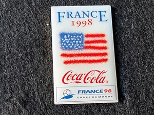 PIN PINS ENAMEL WORLD CUP 98 1998 FOOTBALL SOCCER COCA COLA USA DORE - Picture 1 of 1