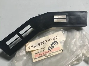 Yamaha 51J-8357x-00 cache plastique sous compteur XJ600 XJ XJN 600 - Photo 1/2