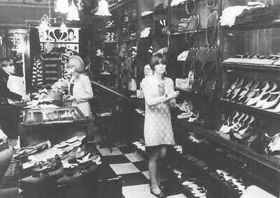 BIBA's LONDRES MODA POSTALES TODAS LAS OCASIONES AÑOS 60 FOTOGRAFÍA PHILIP TOWNSEND Foto 1 de 4