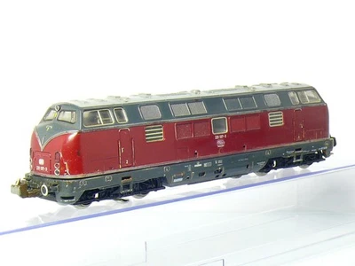 Trix Express 2256 H0 DC  Diesellok BR 221 137-3 der DB, altrot - Bild 1 von 4