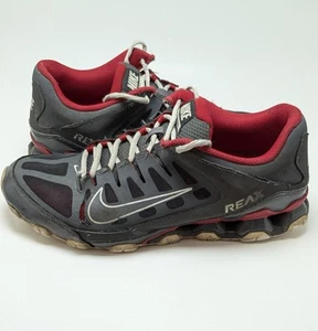 Scarpe da ginnastica uomo Nike REAX 8 TR MESH grigio/rosso 621716-013 taglia 11,5 - Foto 1 di 7