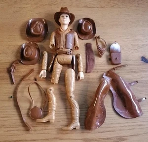 Vintage Jay West son of Johnny West, and his Accessories by Marx - Picture 1 of 1