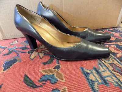 Bellini ROSA размер 9,5 квадратный носок коренастый 3» каблук зубчатый стильный насосы темно-синий VGUC - Изображение 1 из 4