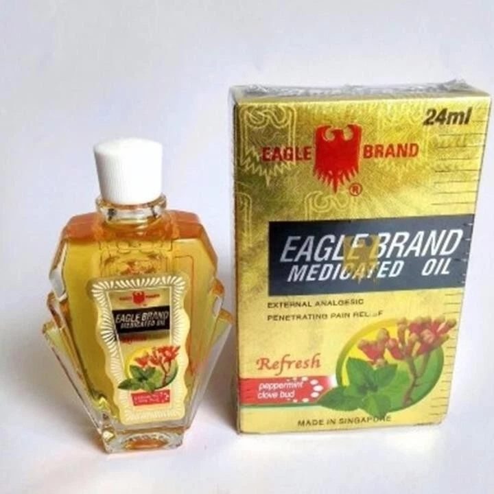 Eagle Brand Medicated Oil 24ml Bottle x 12 - Dau Vang Con O = 1 Lo 12 chai - Image 1 of 1