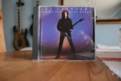 Joe Satriani - Flying In A Blue Dream - Bild 1 von 2