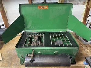 Prentiss Wabers P4522-A 2 Burner Camp Stove Rare Nice Vintage Outdoor Equipment - Picture 1 of 21