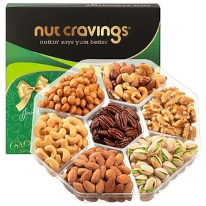 Canasta de regalo de nueces gourmet antojos de nueces en caja verde (surtido de 7 piezas, 2 libras) - Imagen 1 de 7