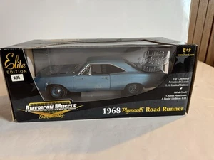 ERTL American Muscle Elite 1968 Plymouth Road Runner Diecast Car 1:18 - Picture 1 of 13