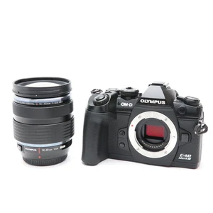 OLYMPUS OM-D E-M1 Mark III 12-40mm F/2.8 PRO Kit Shutter Count 3327 - Picture 1 of 12