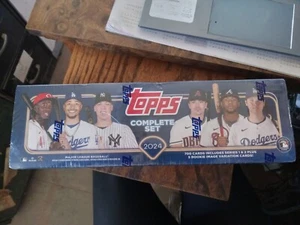Set completo Topps Baseball 2024 cofanetto sigillato in fabbrica - Foto 1 di 3