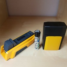 Gizeh Vario Stopfer Stopfmaschine + 1 Gizeh Zigarettenbox + Clipperfeuerzeug