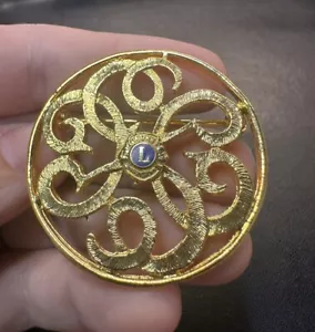 Elegant Lions Club Ladies Gold Tone Swirl Pin Brooch NOS - Picture 1 of 3