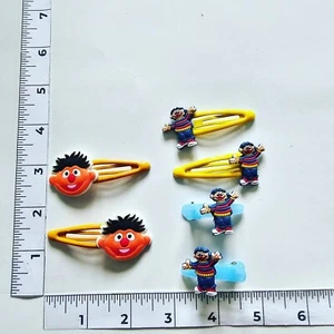 Handmade Hair Bows - Kids Shows - Sesame Street - Ernie  - Hair Clips #1 - Picture 1 of 4
