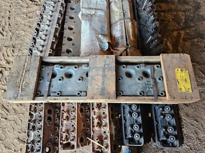 1935 1936 Oldsmobile flat-head cylinder head 405891 - Image 1 of 4