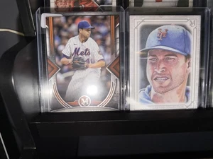 Jacob Degrom Museum Sammlung 2 Karten - Bild 1 von 3