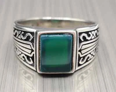 Vintage 925 Sterling Silver Green Agate Celtic Signet Ring, Size Z  1/2 - Image 1 of 4