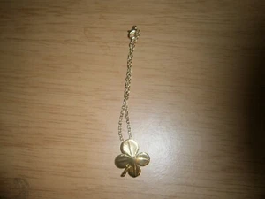 Mitte 2010er Silberfarbenes Kettenarmband mit 4 Blatt Kleeblatt Charm. 19cm. (E3e) - Bild 1 von 4