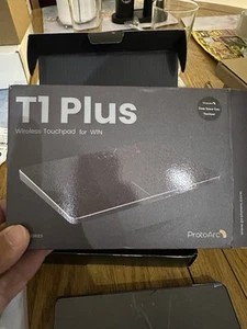ProtoArc T1 Plus Wireless Trackpad, wiederaufladbares Touchpad für Win 10/11 - Grau - Bild 1 von 3