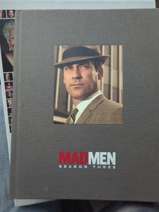 MAD MEN Stagione Tre Lionsgate AMC Promozionale Copertina Rigida Libro/Libro Stampa - Foto 1 di 4