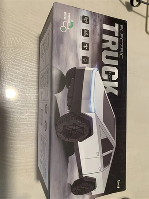 Camión Cyberpickup Escala 1:14 Control Remoto Recargable 2.4Ghz Modelo Realista Foto 1 de 4