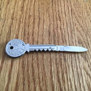 SILVERTONE KEY SHAPED SINGLE BLADE POCKET KNIFE MADE IN ITALY - Picture 1 of 3