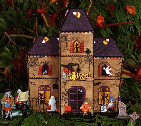 Gingerbread Haunted House - Gingerbread Village Part 6 - The Victoria Sampler - Image 1 of 2