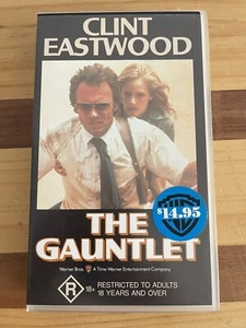 The Gauntlet VHS - Picture 1 of 1