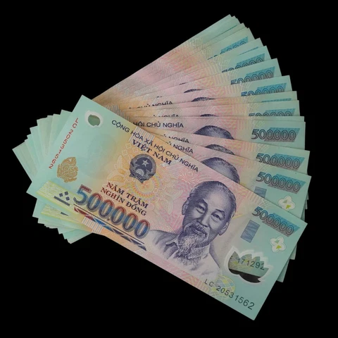 5 Million Vietnam Dong currency = 10 x 500000 500,000 dong (VND) Used condition Cover