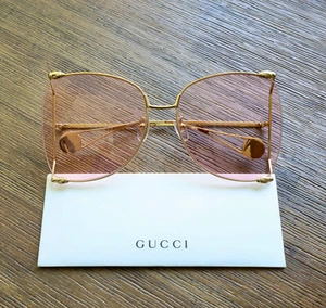 Gafas de sol Gucci GG0252S 004 63 mm mariposa en lente dorada/rosa con estuche de terciopelo - Imagen 1 de 6