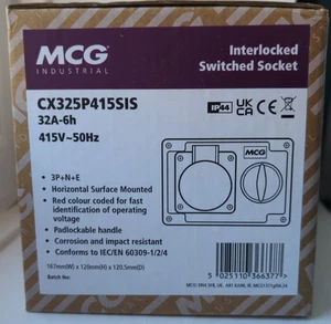 MCG 32A 3P+N+E 415V Interlocked Switched Socket IP44 CX325P415SIS - New - Picture 1 of 4