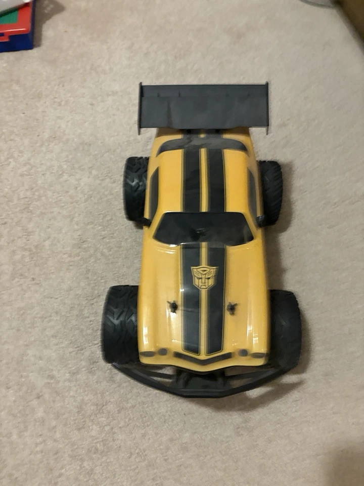 Jada Toys Transformers Bumblebee 1977 Chevy Camaro Elite todo terreno 4x4 RC,... Foto 1 de 3