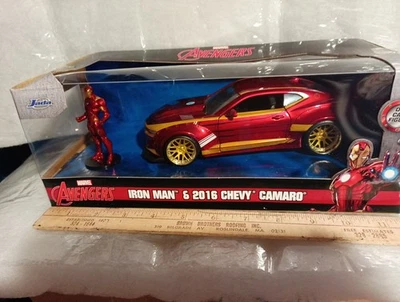 Chevrolet Camaro 2016 JADA - Avengers Ironman 1/18 12 pulgadas de largo  Foto 1 de 4