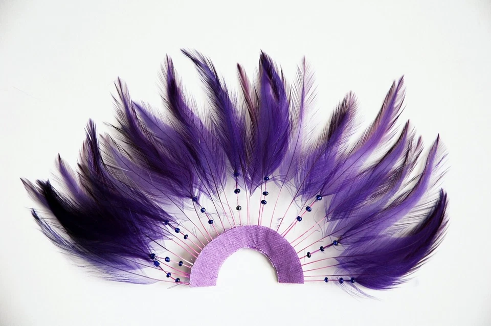 HALF PINWHEELS FEATHERS Top Quality HACKLE; MANY COLORS (Halloween/Costume/Hats) - Image 1 of 1