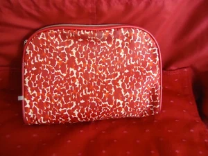 ADRIENNE VITTADINI COSMETIC CASE ZIPPER TOP LARGE 10 x 8 RED LEOPARD PRINT ROOMY - Picture 1 of 4