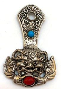 Abridor de botellas estilo tibetano tono plata 3,5" - Imagen 1 de 3