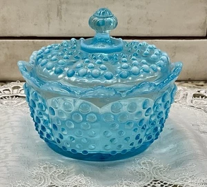 Vintage Fenton blau schimmernd Nägel Runde Kommode Glas 4" x 3" - Bild 1 von 11