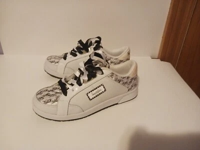 Zapatos de cuero blancos Southpole Defrost vintage para mujer 6 Y2K Foto 1 de 4