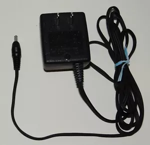 Caricabatteria da viaggio originale Nokia OEM ACP-7U per telefoni Nokia uscita 3,7 V DC 0,35 A - Foto 1 di 5