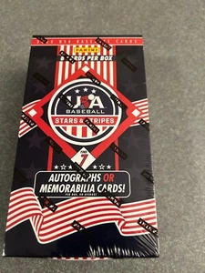 PANINI 2025 EE. UU. ESTRELLAS Y RAYAS BÉISBOL CAJA DE PASATIEMPOS SELLADA DE FÁBRICA - Imagen 1 de 1