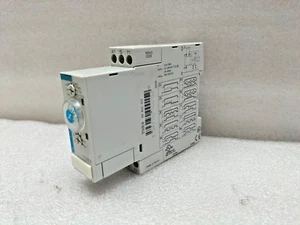 CROUZET TUR3 TIMER RELAY 88865103 0.1S-100H 12…240VAC/DC~ - Picture 1 of 8