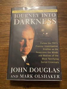 SIGNED Journey Into Darkness by John Douglas 1st Edition Printing 1997 HCDJ - Foto 1 di 12