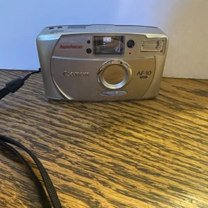 Canon AF-10 Compact Film Camera Silver Autofocus 26mm Lens Photography *READ* - Picture 1 of 11