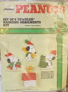 NOS Malina Peanuts SNOOPY Weihnachten Schmuck hängende Ornamente Kit 8400/002 - Bild 1 von 8