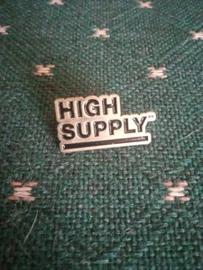 High Supply Metall Pin goldfarben Unikat USA sehr schön  - Bild 1 von 3