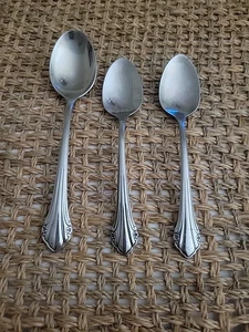 3 Piece Oneida Repose Bittersweet Stainless Teaspoons and Oval Soup Table Spoon - Picture 1 of 5