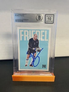 2017 PANINI NOBILITY USMNT - BRAD FRIEDEL - SIGNED BECKETT CERTIFIED AUTO 10 - Picture 1 of 2