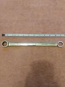 Matco Tools 11/16 Inch Ratchet Wrench Closed End - Picture 1 of 14